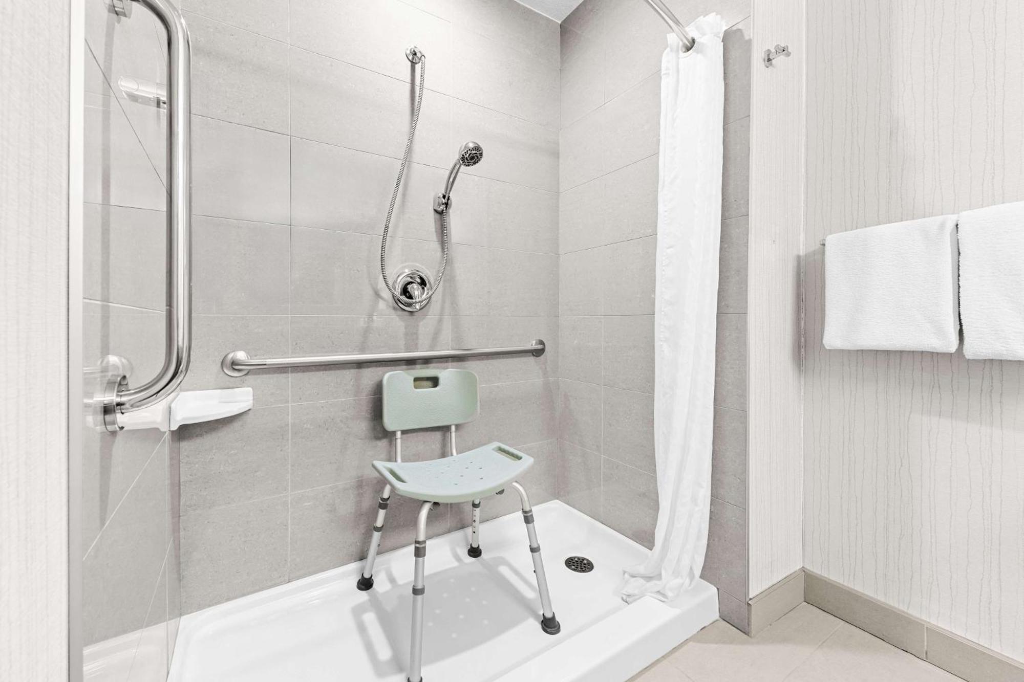 Best Western Plus Airdrie Gateway Εξωτερικό φωτογραφία