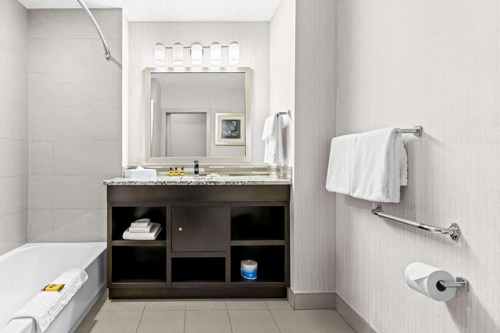 Best Western Plus Airdrie Gateway Εξωτερικό φωτογραφία